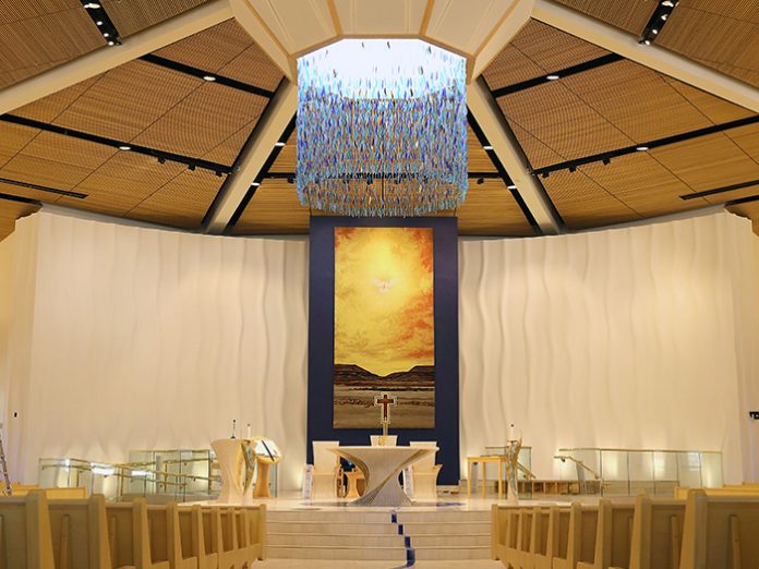 Meyer Sound LINA Harmonises Las Vegas Catholic Church - mondo*dr